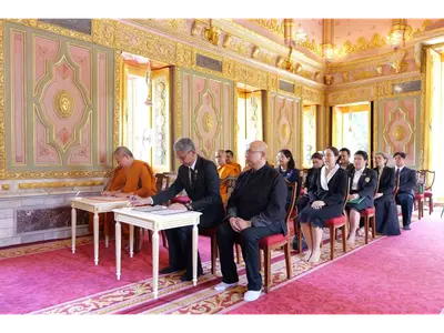 El horario de un reformatorio y un acuerdo entre universidades: la meditación entra en las instituciones de Asia