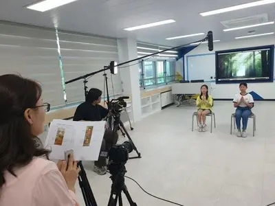 Chungbuk Office of Education's Heart Touch Project Distributes Reading Meditation Program to Students