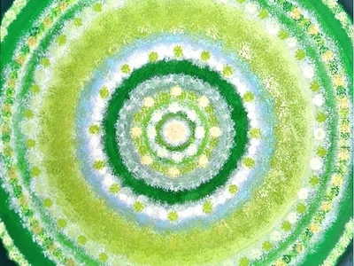 Гостиничные номера как галерея… Выставка 'Пиршество существования' Ассоциации медитации искусства мандалы предлагает медитативное исцеление в повседневной жизни